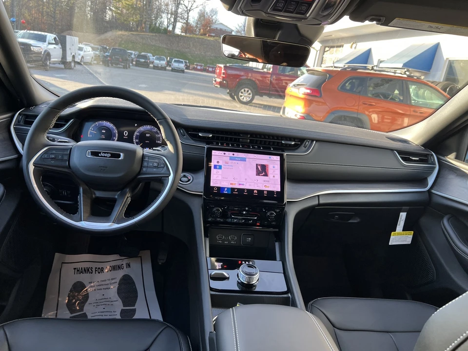 2025 Jeep WL Grand Cherokee - Image 14 of 21