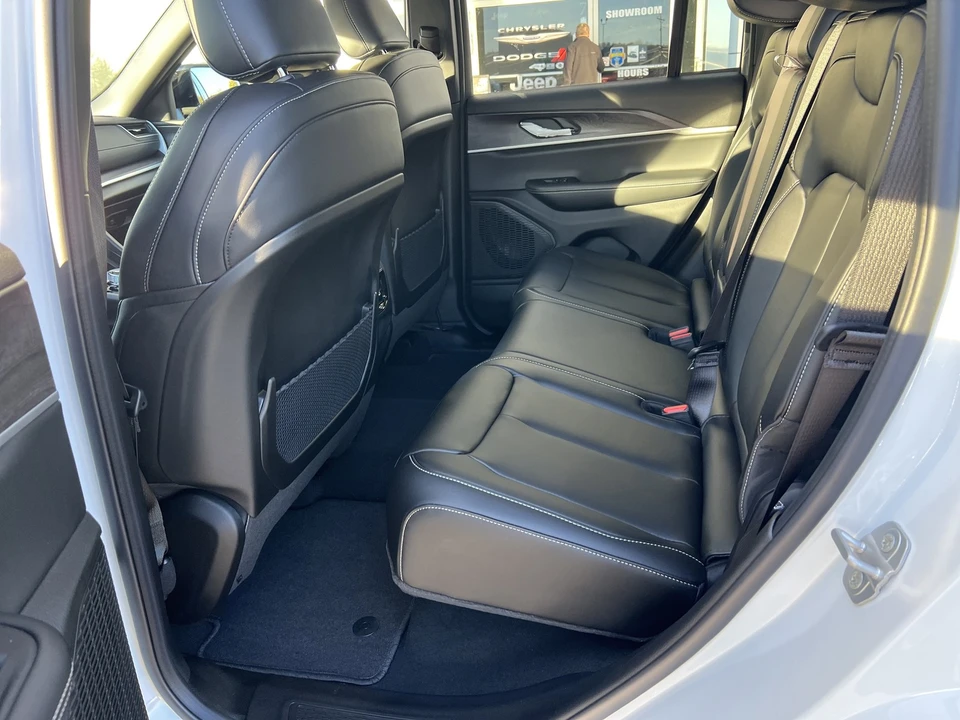 2025 Jeep WL Grand Cherokee - Image 12 of 21