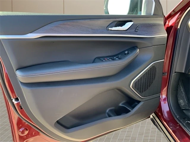2025 Jeep WL Grand Cherokee - Image 16 of 21