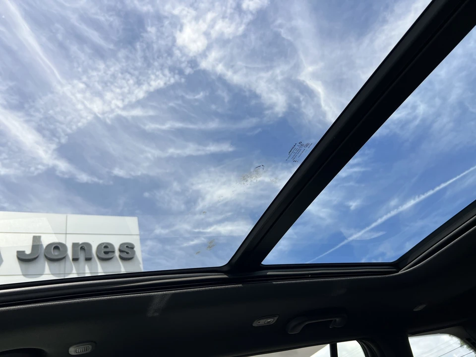 2025 Jeep WL Grand Cherokee - Image 30 of 31