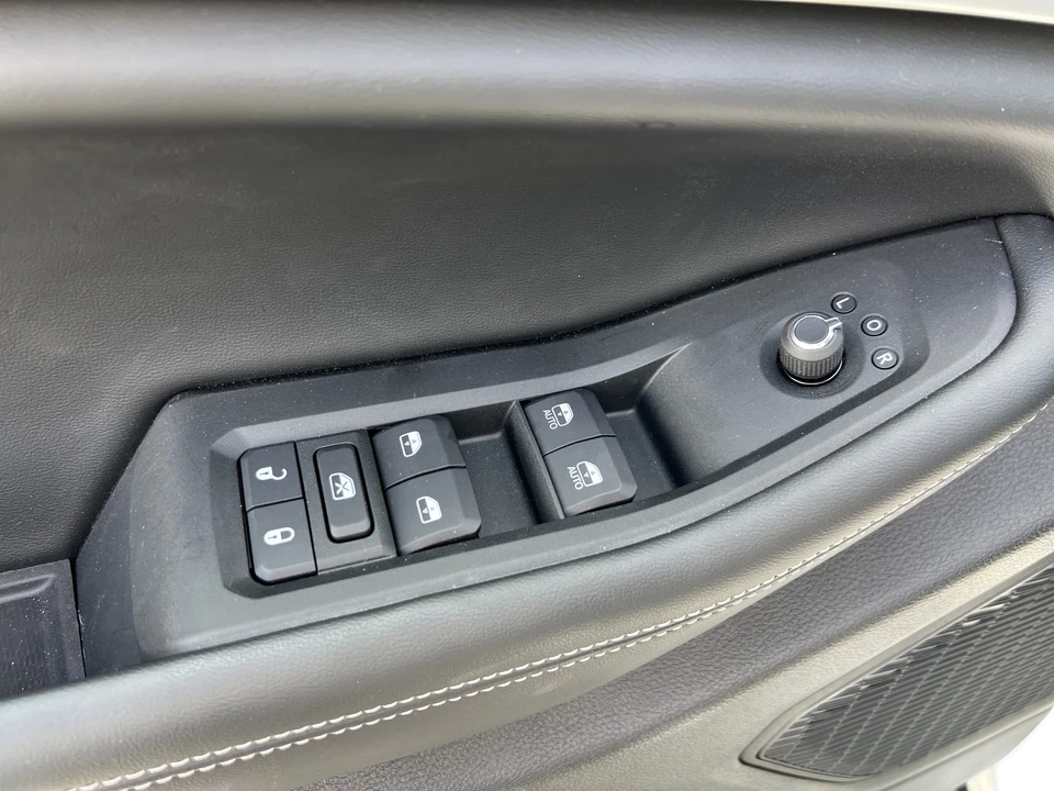 2025 Jeep WL Grand Cherokee - Image 16 of 31