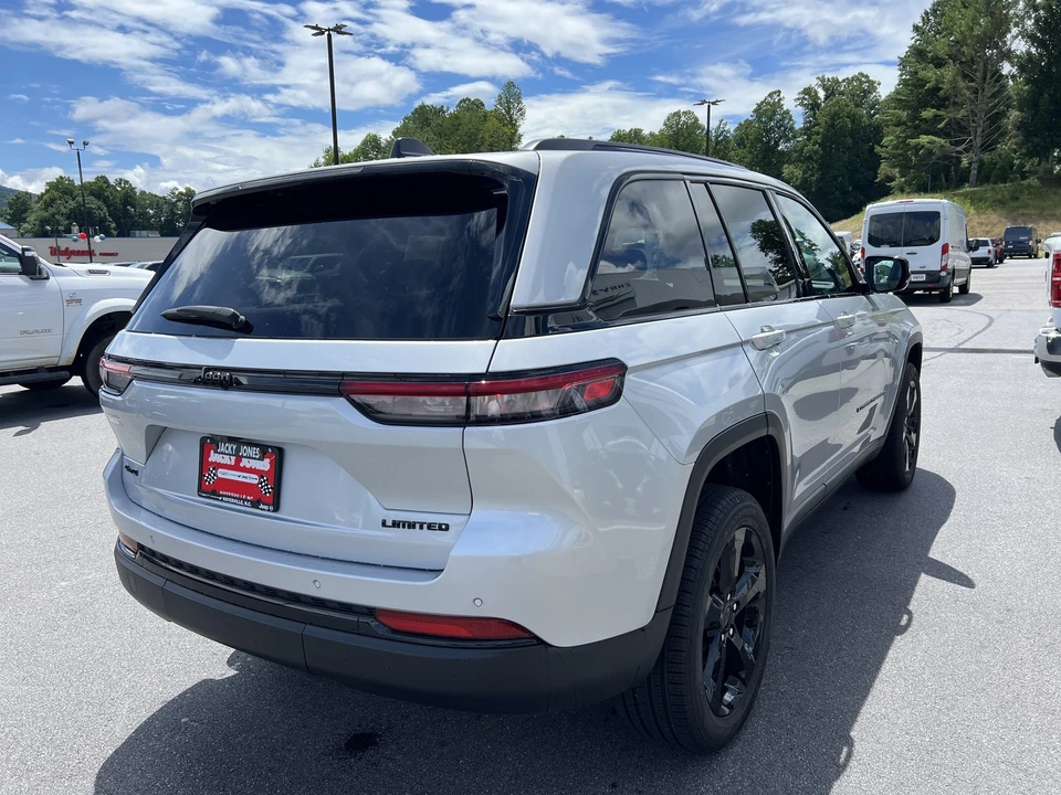2025 Jeep WL Grand Cherokee - Image 3 of 31