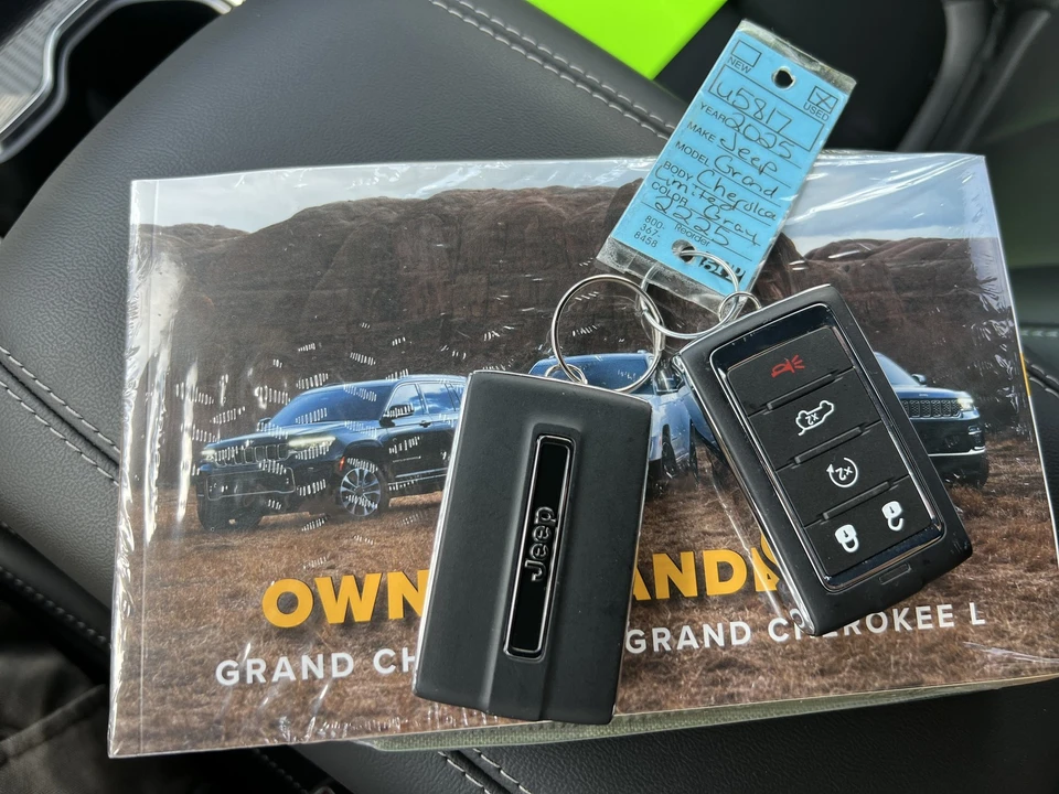 2025 Jeep WL Grand Cherokee - Image 31 of 31