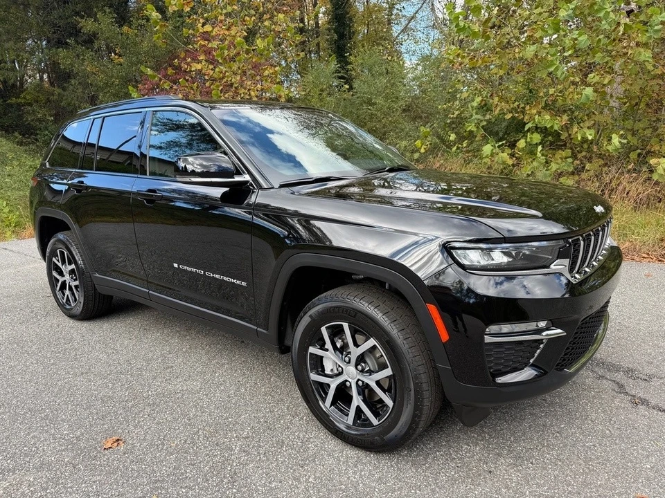 2025 Jeep WL Grand Cherokee - Image 5 of 21