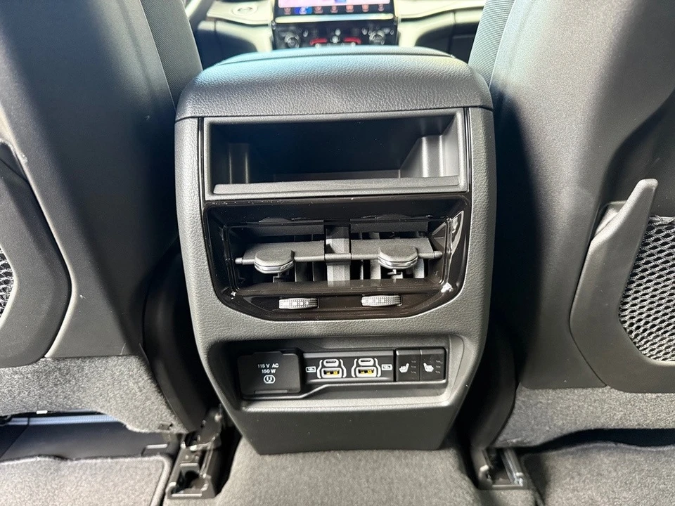2025 Jeep WL Grand Cherokee - Image 17 of 21