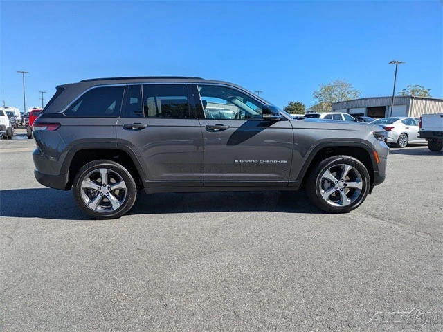 2025 Jeep WL Grand Cherokee - Image 3 of 12
