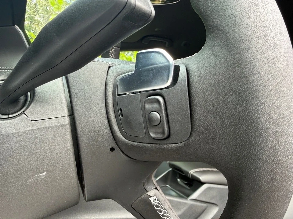 2025 Jeep WL Grand Cherokee - Image 15 of 21