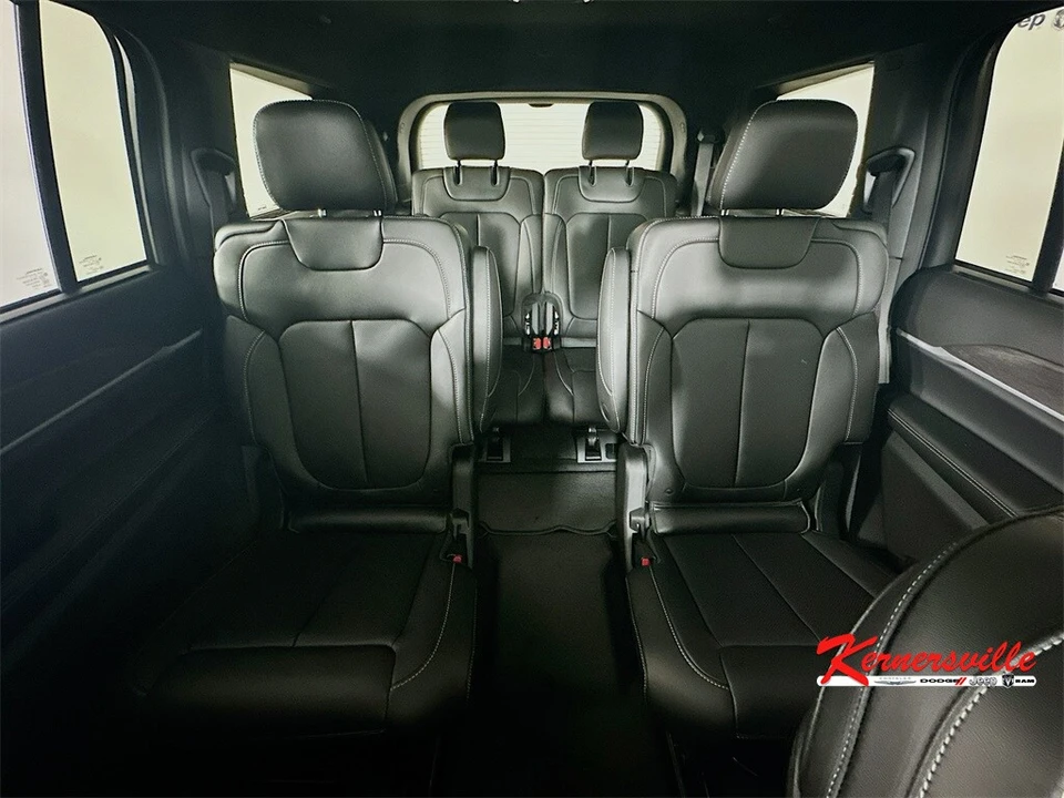 2025 Jeep WL Grand Cherokee - Image 10 of 21