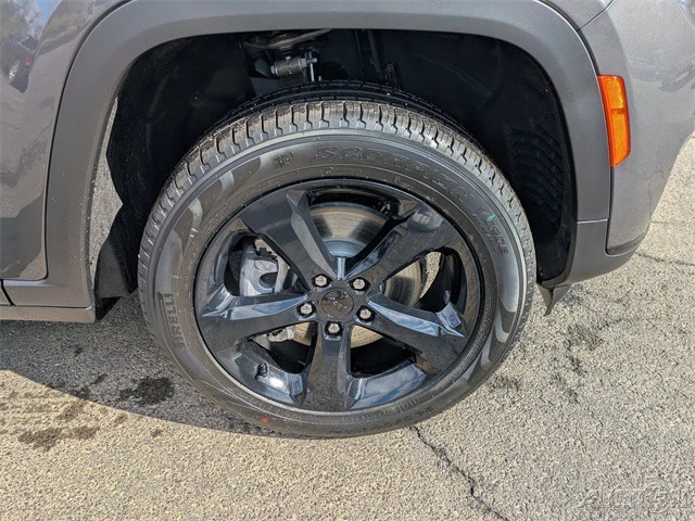 2025 Jeep WL Grand Cherokee - Image 11 of 12