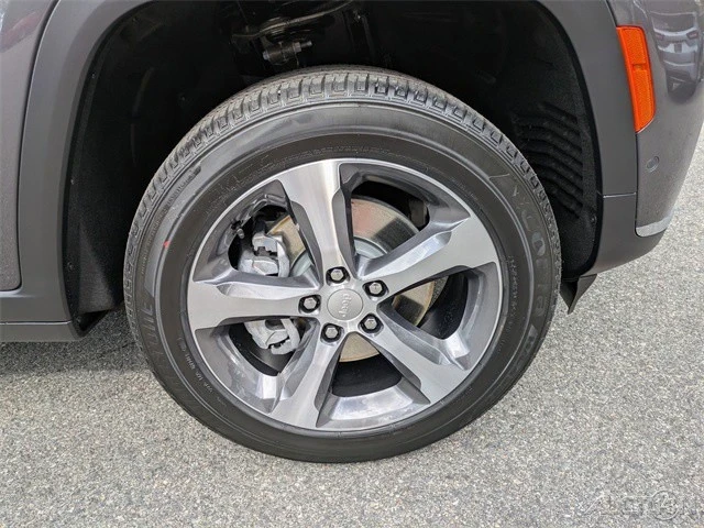 2025 Jeep WL Grand Cherokee - Image 11 of 12