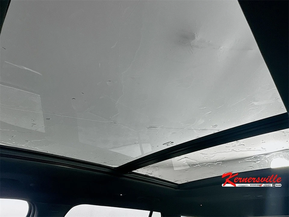 2025 Jeep WL Grand Cherokee - Image 14 of 21