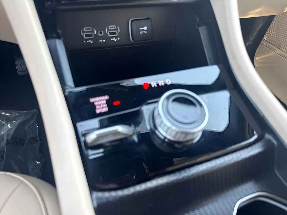 2025 Jeep WL Grand Cherokee - Image 14 of 31