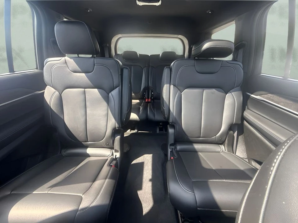 2025 Jeep WL Grand Cherokee - Image 11 of 31