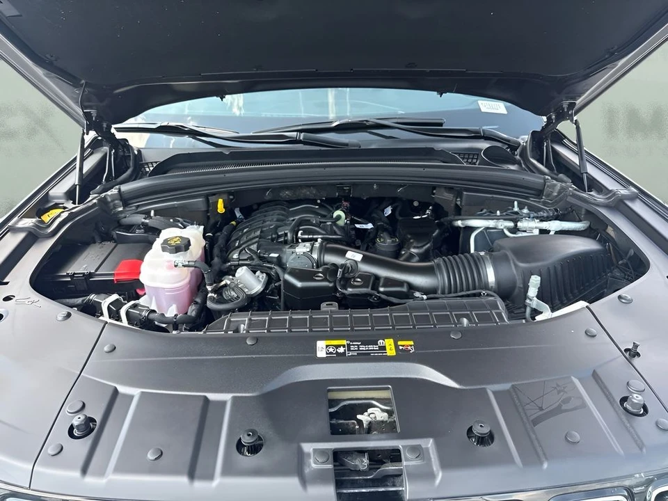 2025 Jeep WL Grand Cherokee - Image 28 of 31