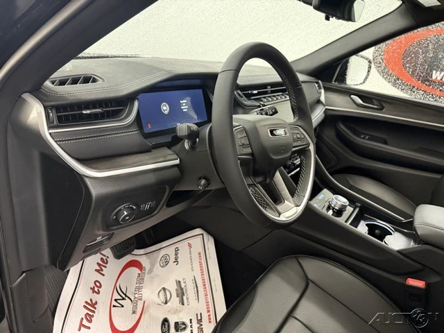 2025 Jeep WL Grand Cherokee - Image 11 of 12