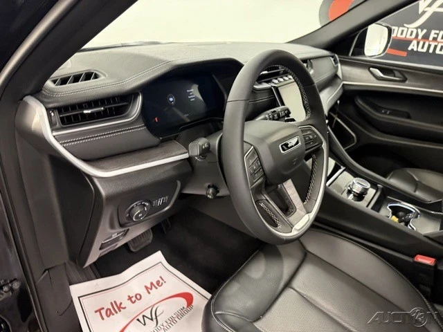 2025 Jeep WL Grand Cherokee - Image 11 of 12