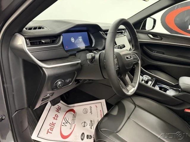 2025 Jeep WL Grand Cherokee - Image 9 of 12