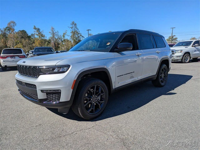 2025 Jeep WL Grand Cherokee - Image 8 of 12