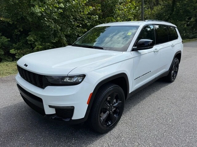 2025 Jeep WL Grand Cherokee - Image 2 of 31