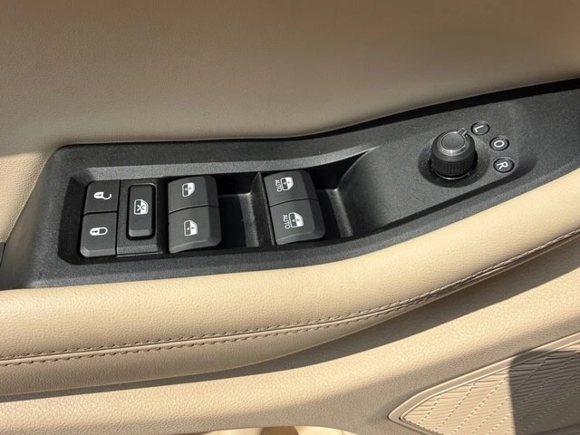 2025 Jeep WL Grand Cherokee - Image 13 of 31