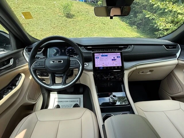 2025 Jeep WL Grand Cherokee - Image 10 of 31
