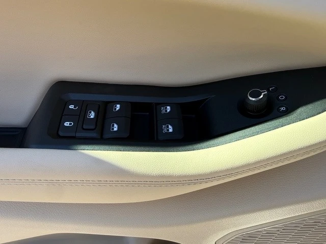 2025 Jeep WL Grand Cherokee - Image 14 of 21