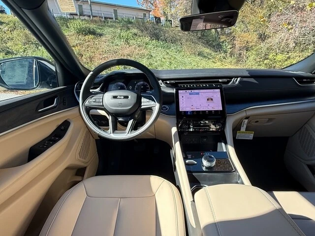 2025 Jeep WL Grand Cherokee - Image 11 of 21