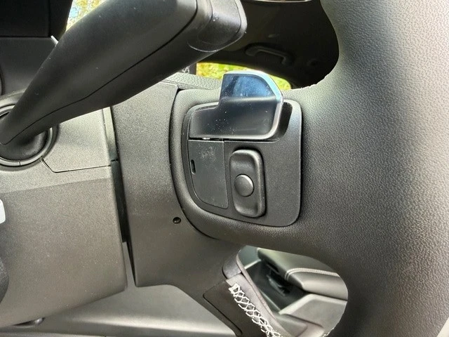 2025 Jeep WL Grand Cherokee - Image 15 of 21
