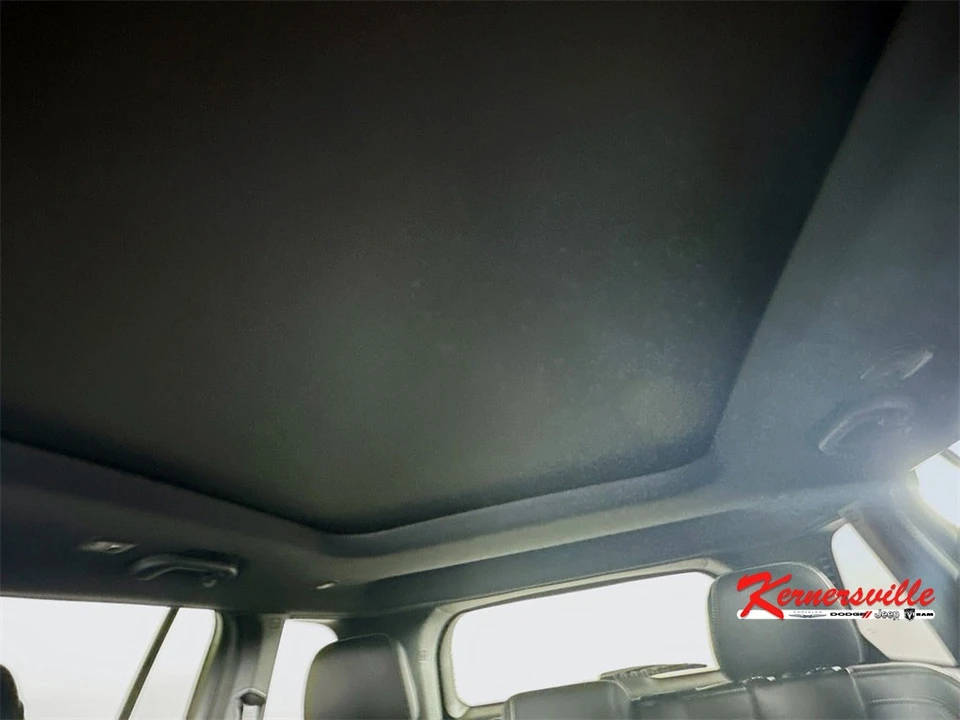 2025 Jeep WL Grand Cherokee - Image 14 of 21