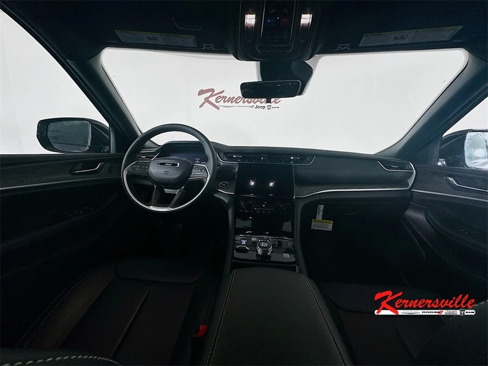 2025 Jeep WL Grand Cherokee - Image 9 of 12
