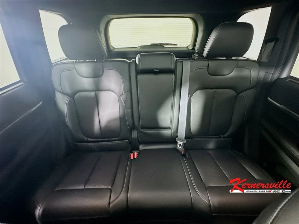 2025 Jeep WL Grand Cherokee - Image 10 of 21
