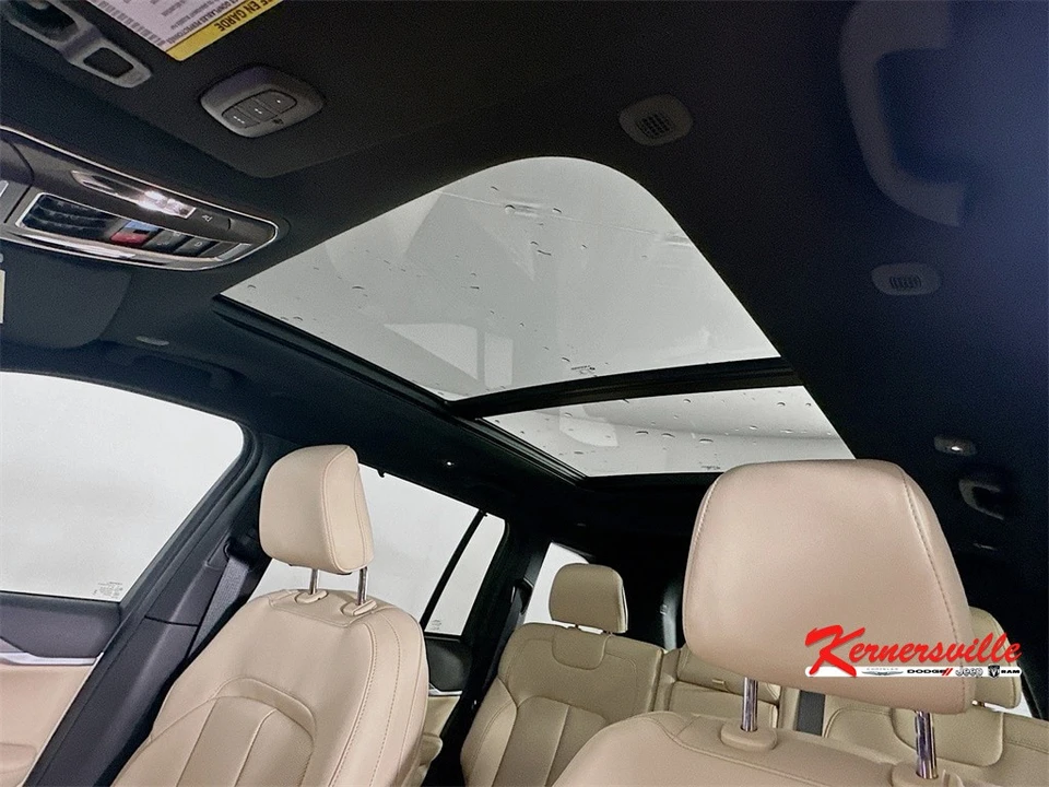 2025 Jeep WL Grand Cherokee - Image 14 of 21