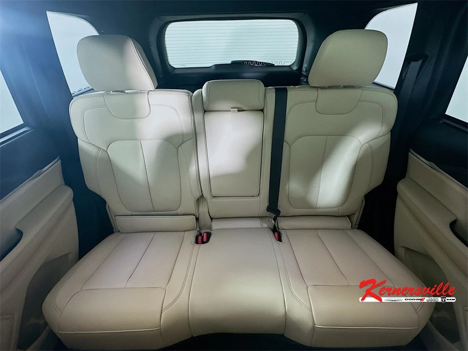 2025 Jeep KL Cherokee - Image 10 of 12