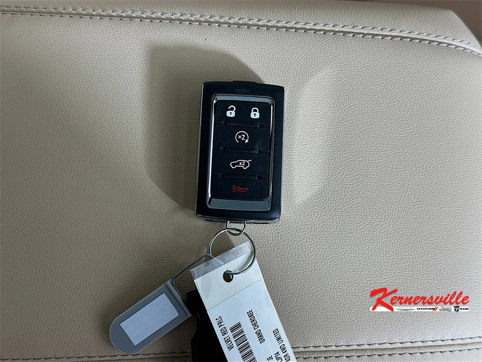 2025 Jeep KL Cherokee - Image 20 of 21