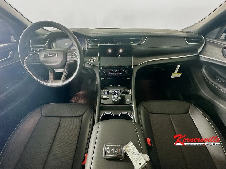 2025 Jeep WL Grand Cherokee - Image 9 of 12