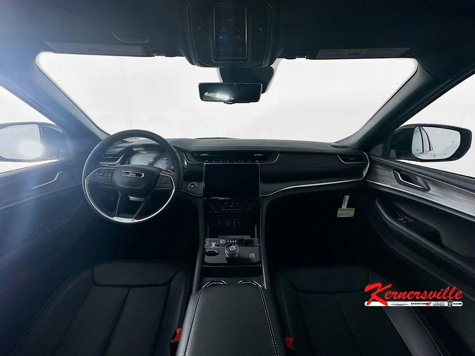 2025 Jeep WL Grand Cherokee - Image 9 of 12