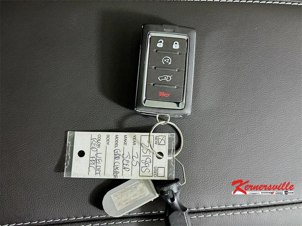 2025 Jeep WL Grand Cherokee - Image 20 of 21