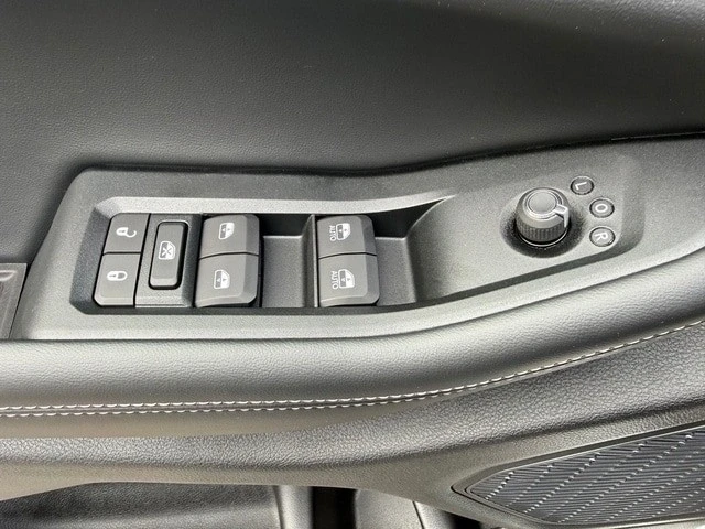 2025 Jeep WL Grand Cherokee - Image 14 of 21