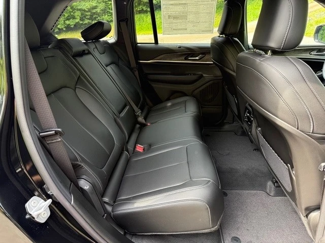 2025 Jeep WL Grand Cherokee - Image 20 of 21
