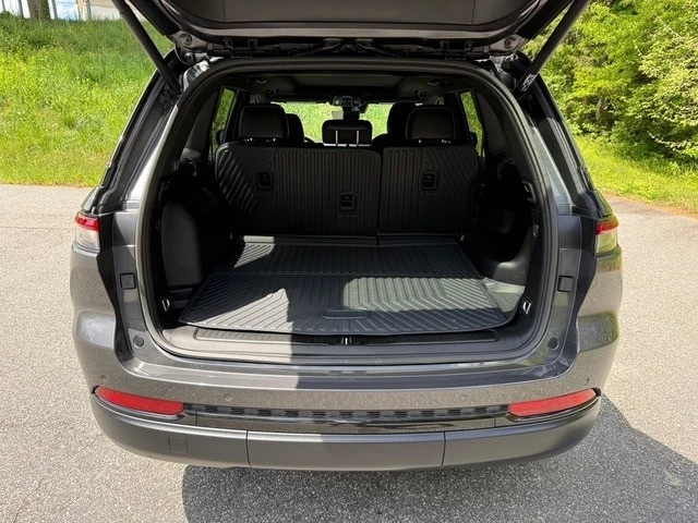 2025 Jeep WL Grand Cherokee - Image 17 of 31