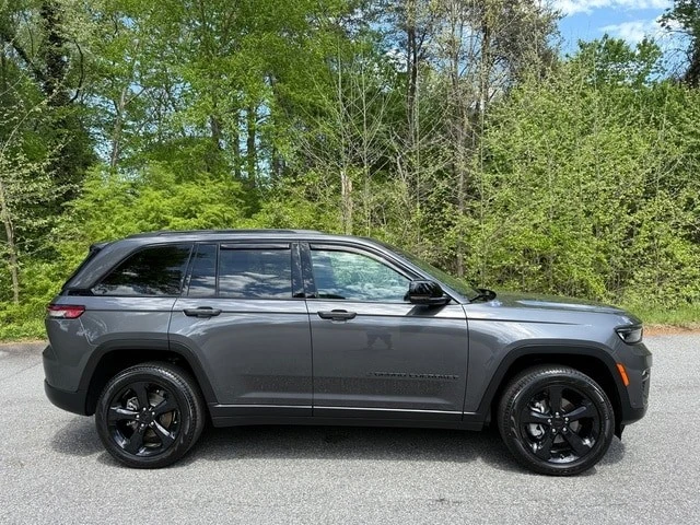 2025 Jeep WL Grand Cherokee - Image 5 of 31