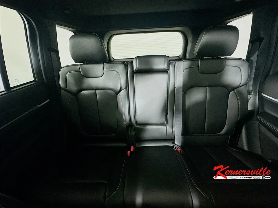 2025 Jeep WL Grand Cherokee - Image 10 of 12