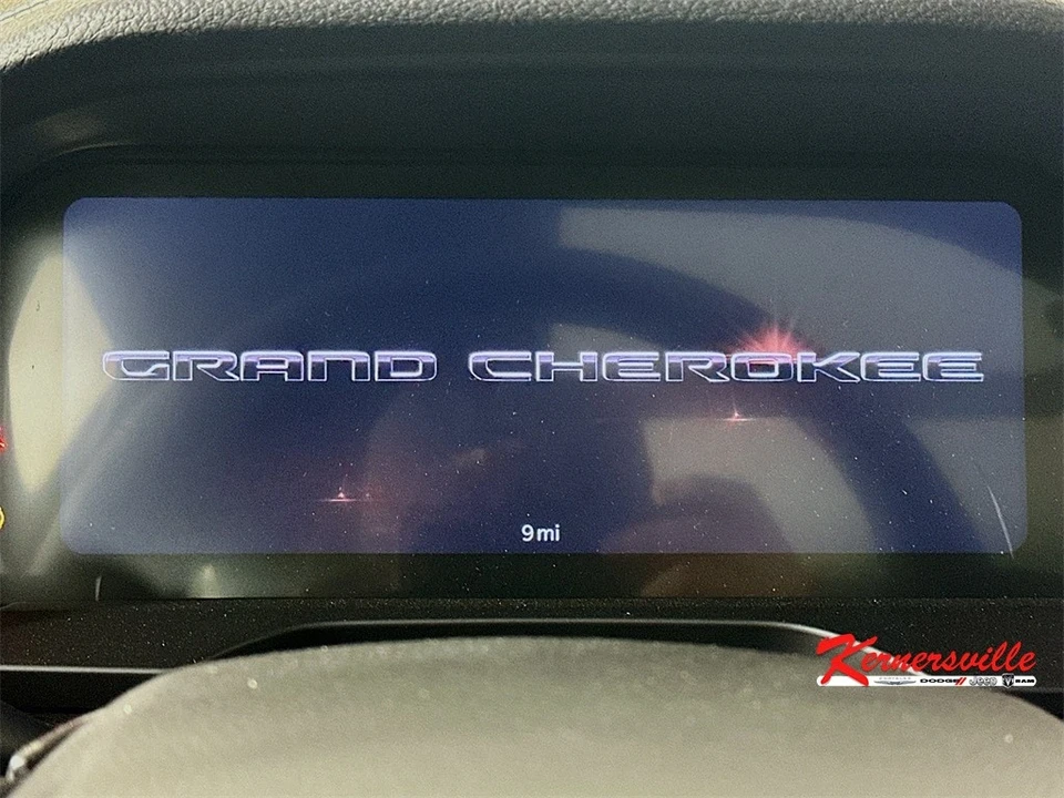 2025 Jeep WL Grand Cherokee - Image 11 of 21