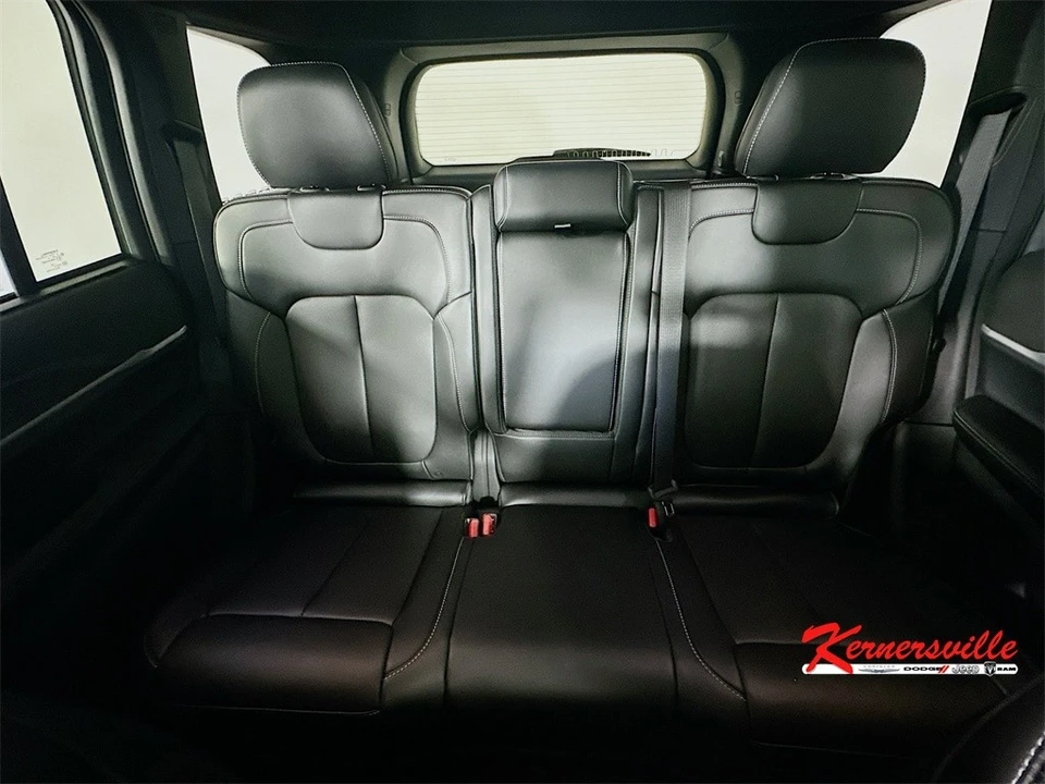 2025 Jeep WL Grand Cherokee - Image 10 of 21