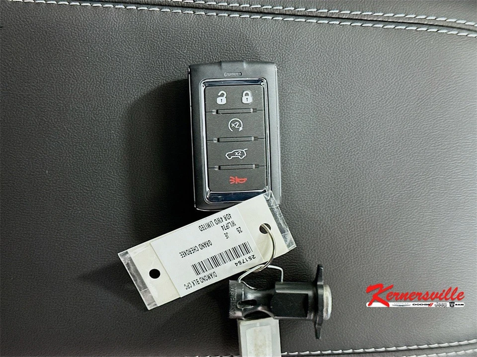 2025 Jeep WL Grand Cherokee - Image 20 of 21