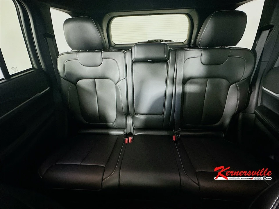 2025 Jeep WL Grand Cherokee - Image 10 of 12