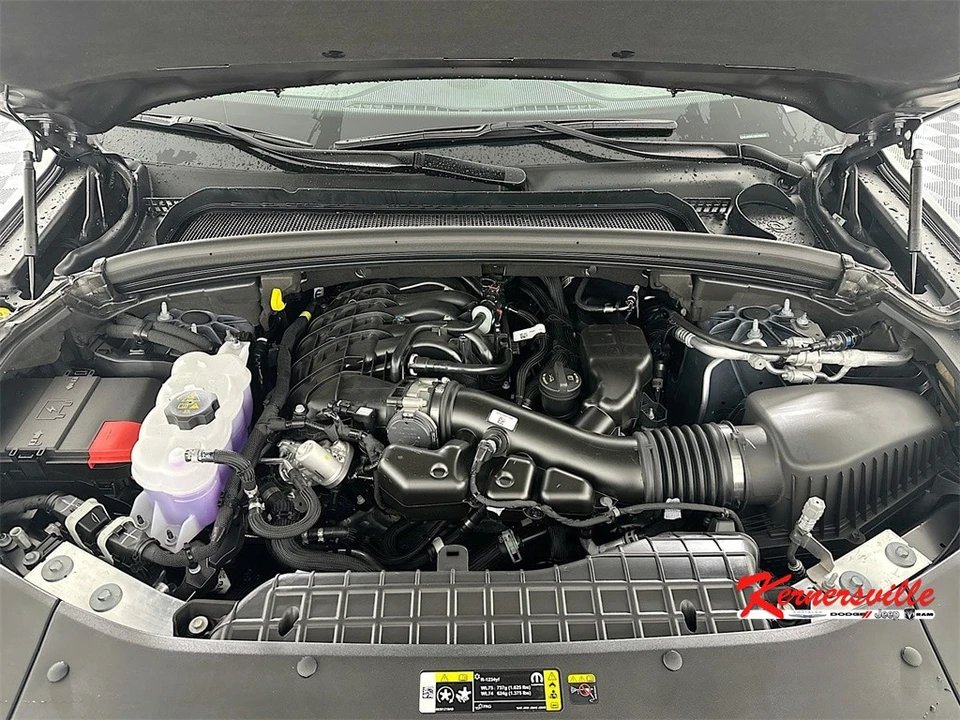 2025 Jeep KL Cherokee - Image 18 of 21