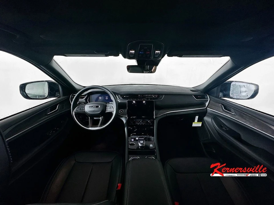 2025 Jeep WL Grand Cherokee - Image 9 of 12