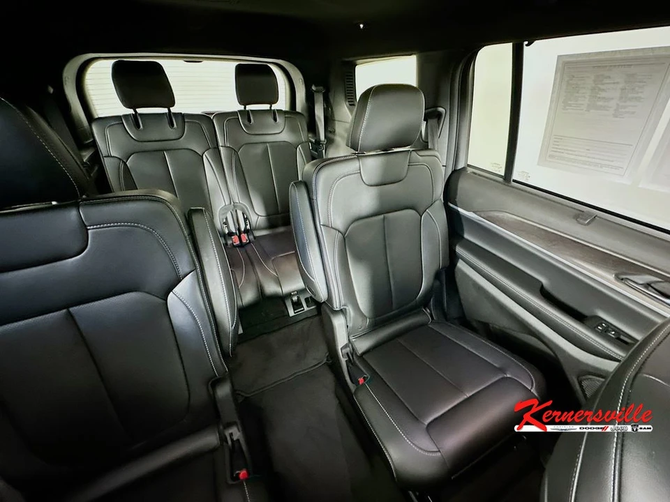 2025 Jeep WL Grand Cherokee - Image 14 of 24