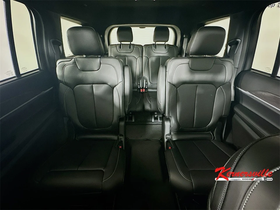 2025 Jeep WL Grand Cherokee - Image 10 of 12